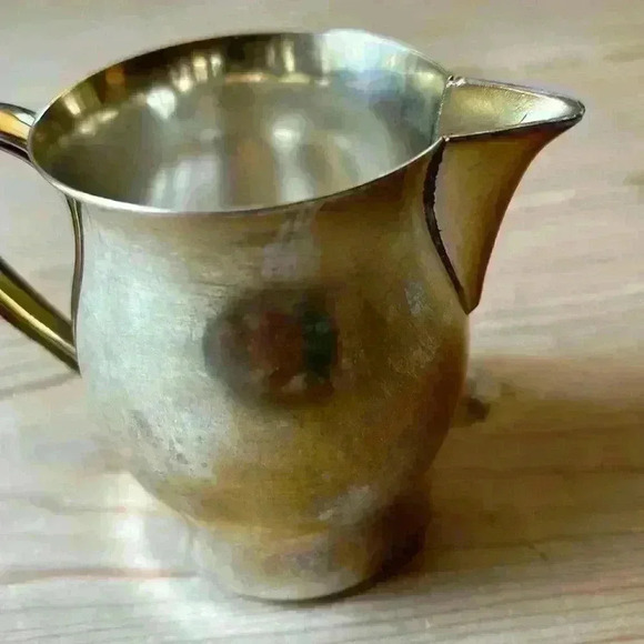 Wm Rogers Paul Revere Reproduction Silverplated Cream Pitcher Vintage - Picture 3 of 6